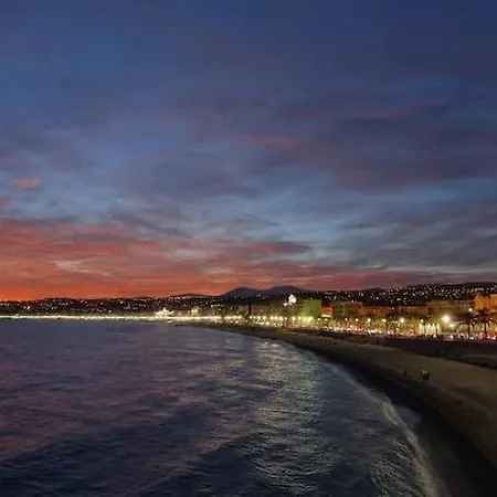 Golden Square * Nizza