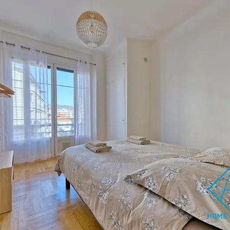 Golden Square Διαμέρισμα Νίκαια