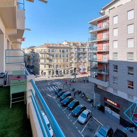 Apartament Golden Square *