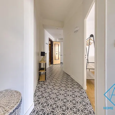 Golden Square Apartament